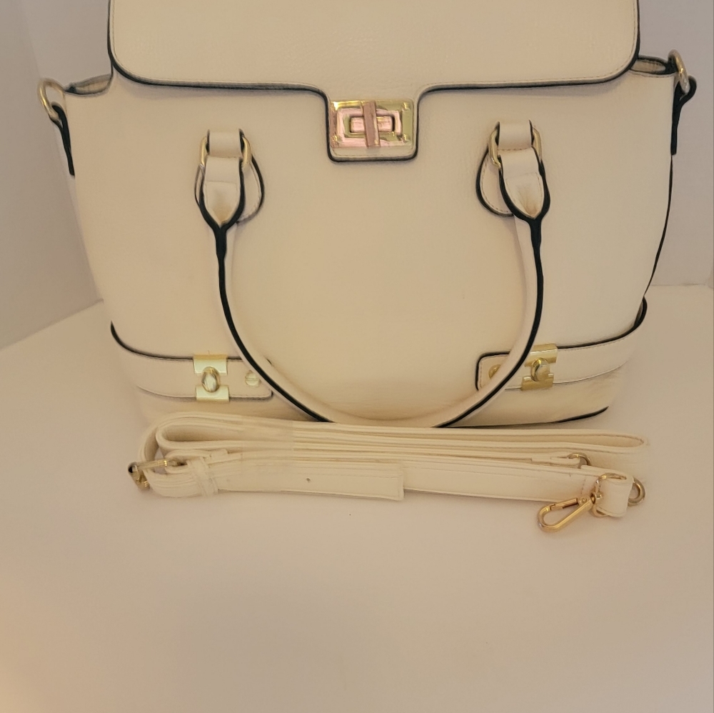 HANDBAG by Charming Charlie